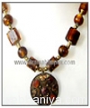 beaded-necklace1385.jpg